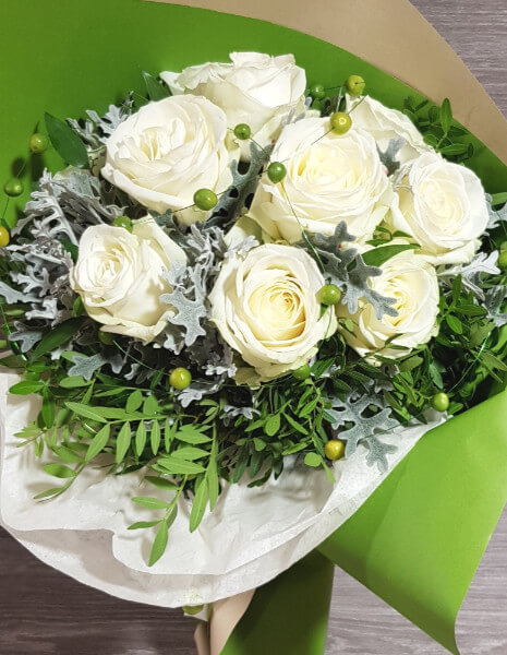 Bouquet di rose bianche